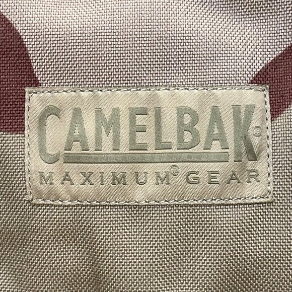 CamelBak Men’s Desert Camo Hydration Reservoir Tactical Maximum Gear Backpack - Picture 14 of 16